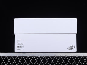 Mihara Yasuyu “Shell Head” ( Branco )