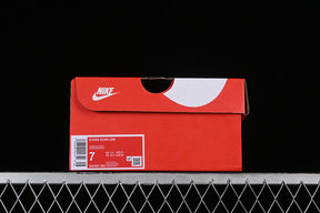 Dunk “Desert Berry”