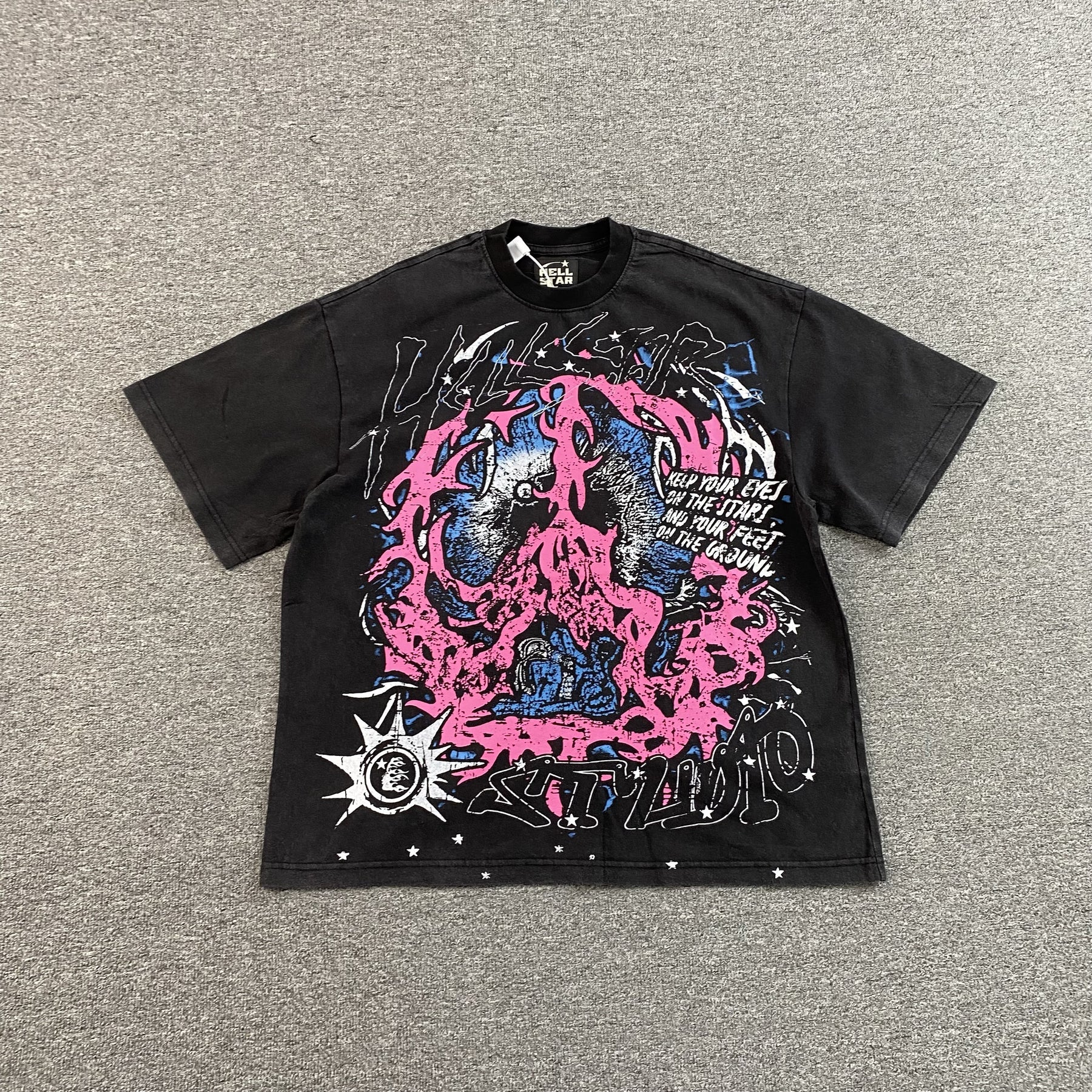Camisa Hellstar “"Keep your eyes on the stars and your feet on the ground"