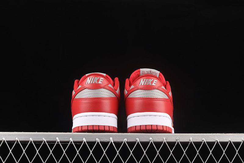 Dunk “ Unversity Red-White”