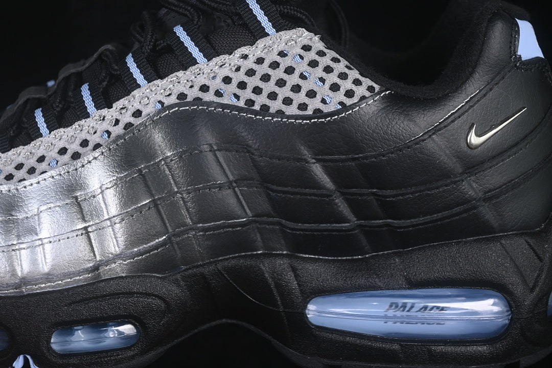 Air max 95 x Palace “Metallic Silver Aluminum”