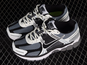 Vomero 5 “Dark Violet"