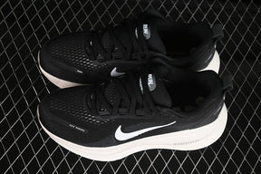 Air Zoom Vomero 18 “White Black”