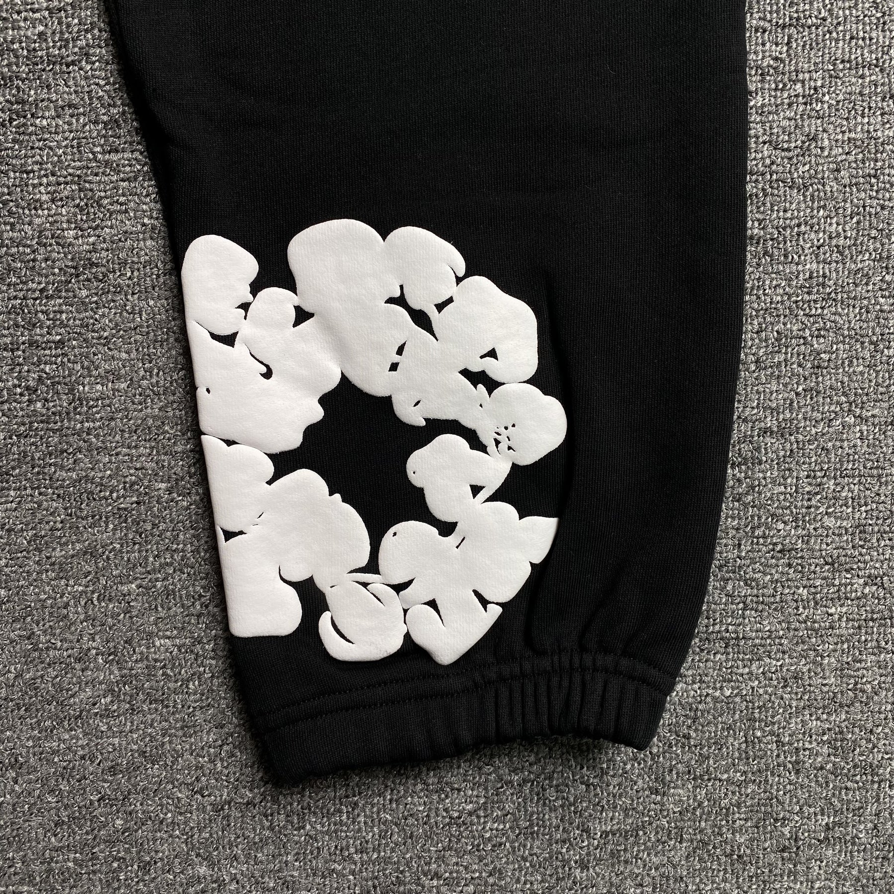 Conjunto Denim Tears ( Preto com Branco )