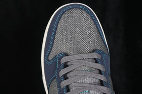 Dunk “Dark Obsidian”
