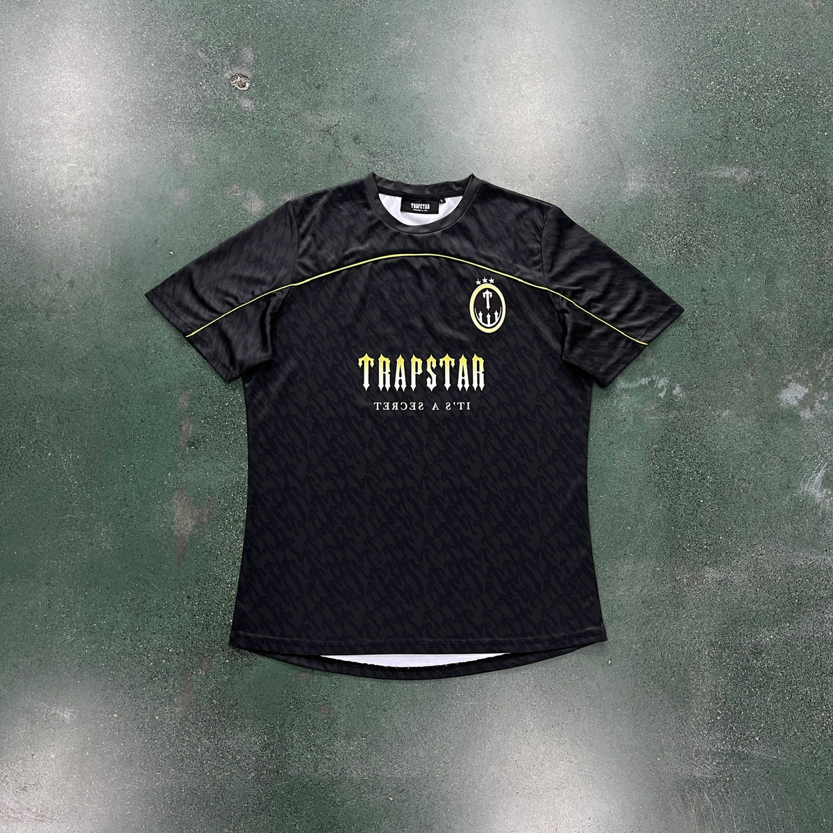 Camisa Trapstar “Football Jersey Black Gold” (Its a Secret)