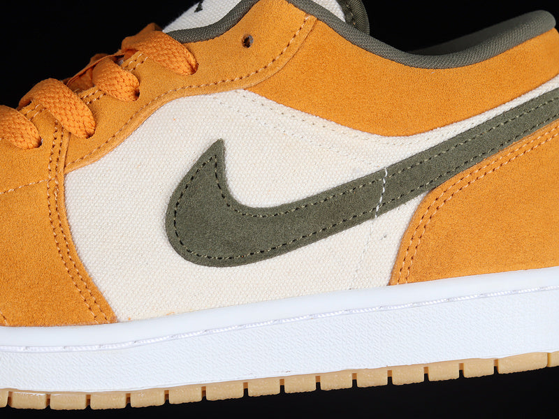 Air Jordan 1 Low "Light Curry”