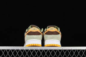 Dunk “Dusty Olive”
