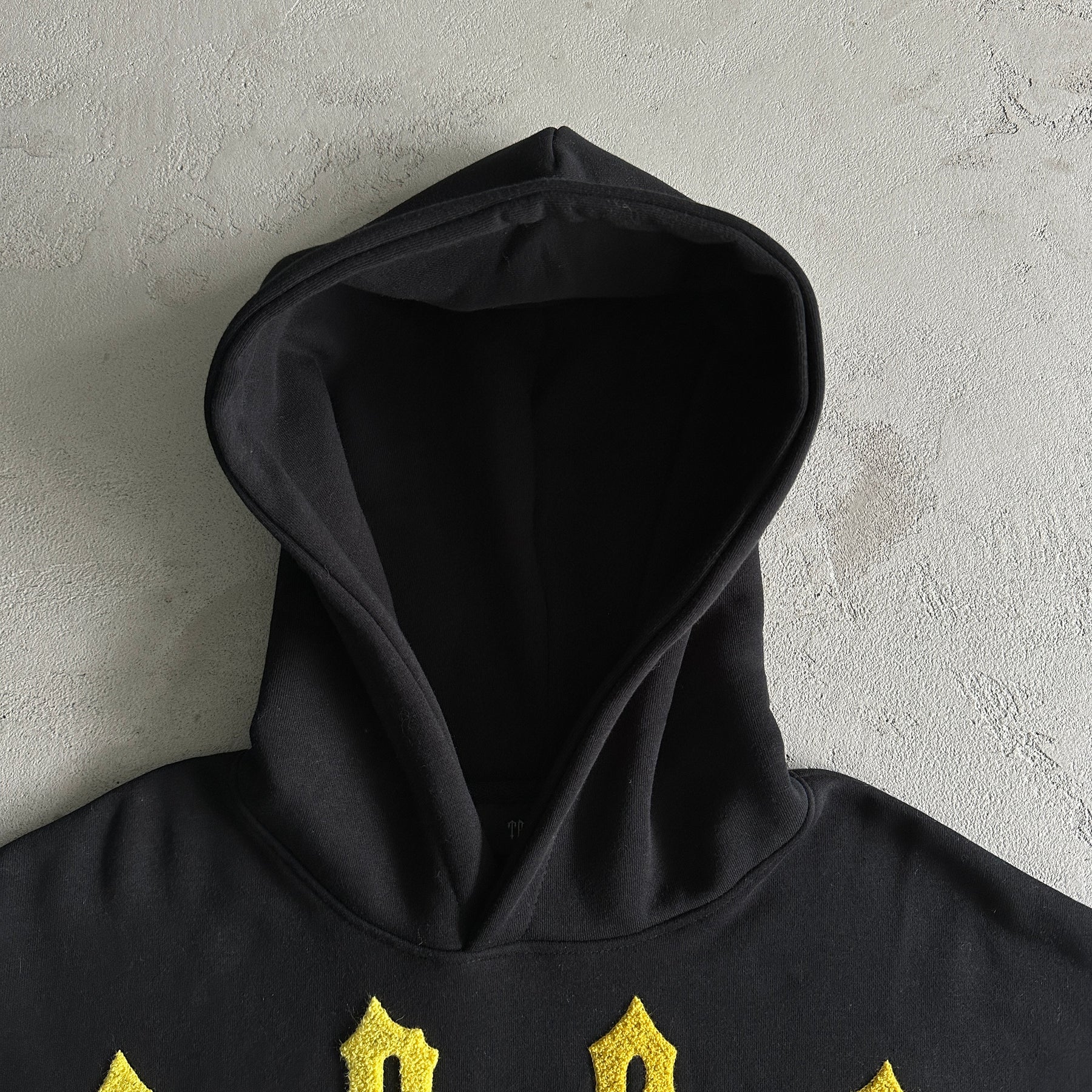 Conjunto Trapstar “Irongate Arch Chenille” ( Amarelo )