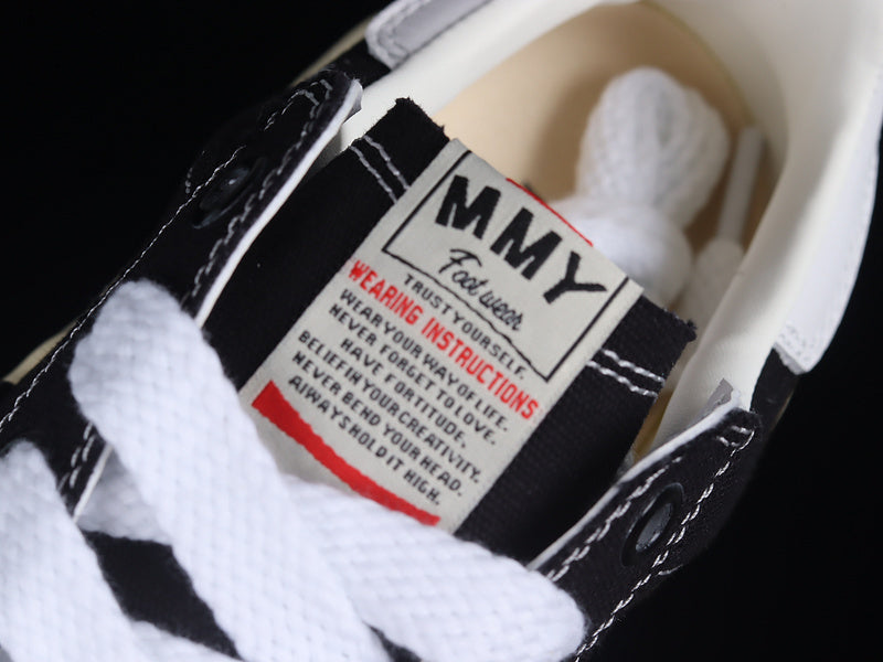 Mihara Yasuyu “Shell Head” ( Preto )