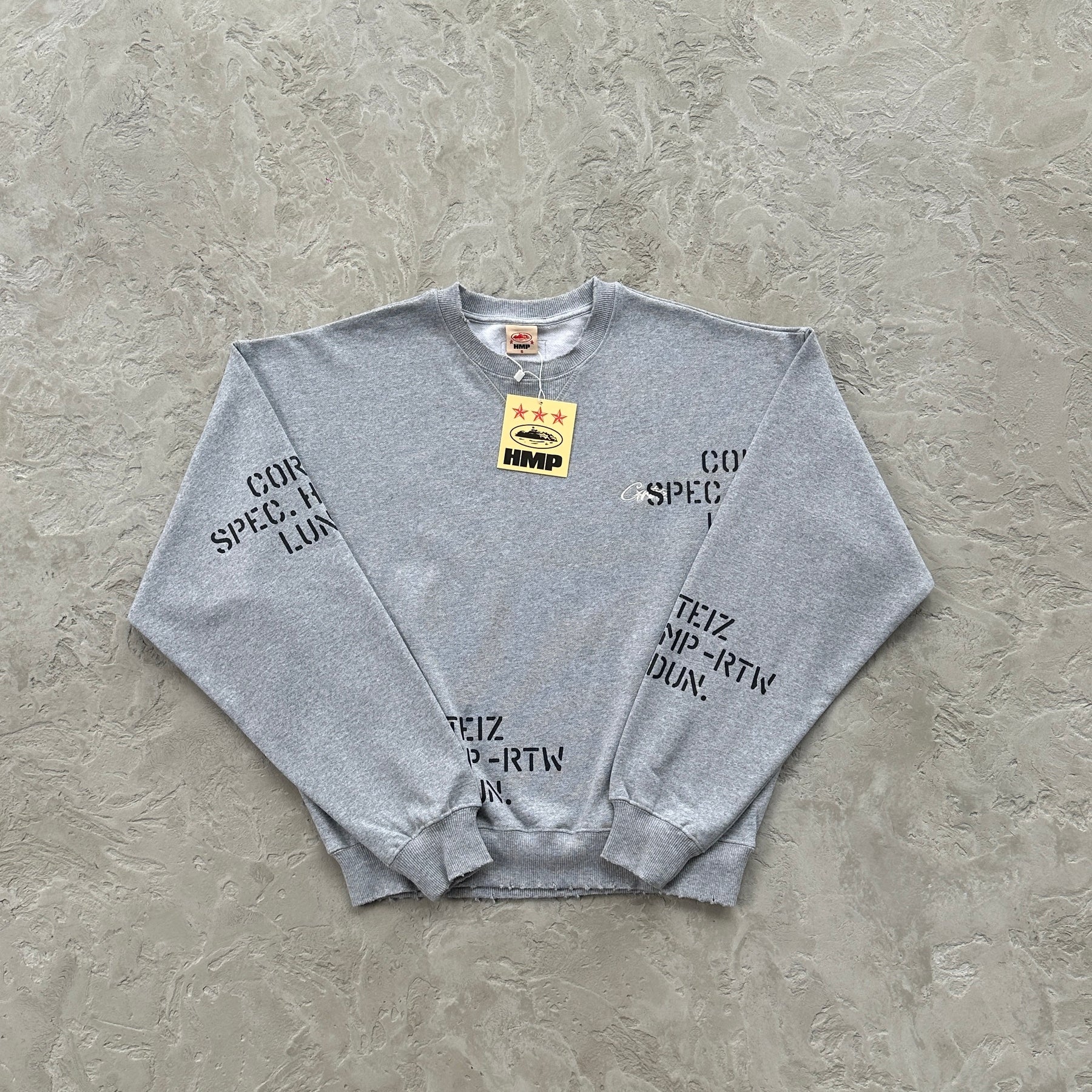 Conjunto Corteiz “HMP Stencil crewneck” ( Cinza )
