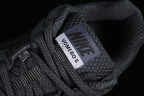 Vomero 5 “Anthracite"