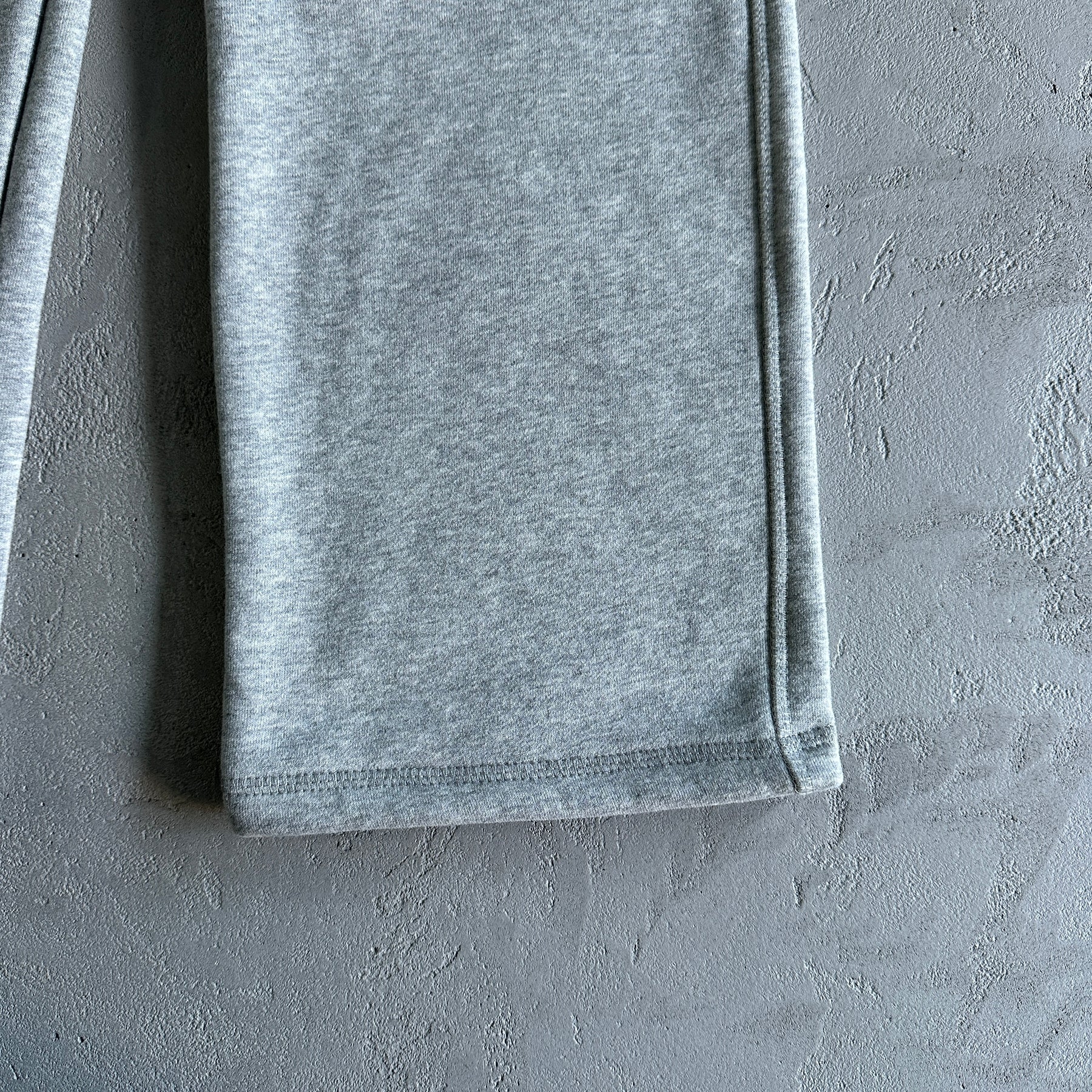 Calça Corteiz “HMP Straight Jogging”