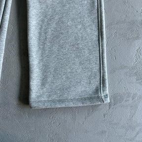 Calça Corteiz “HMP Straight Jogging”