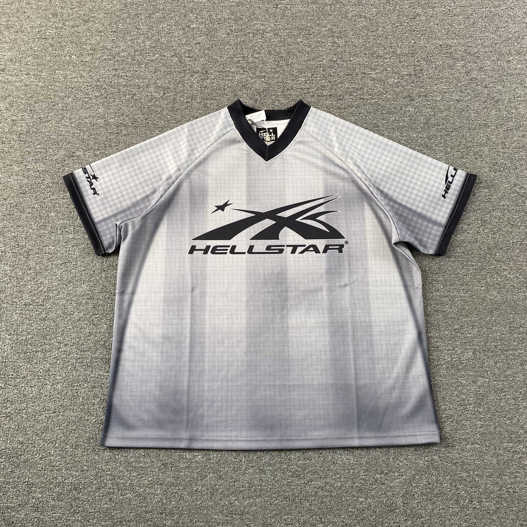 Camisa Hellstar “Sports Core Skull Gel”