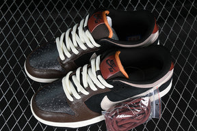 Dunk “Strummer After”