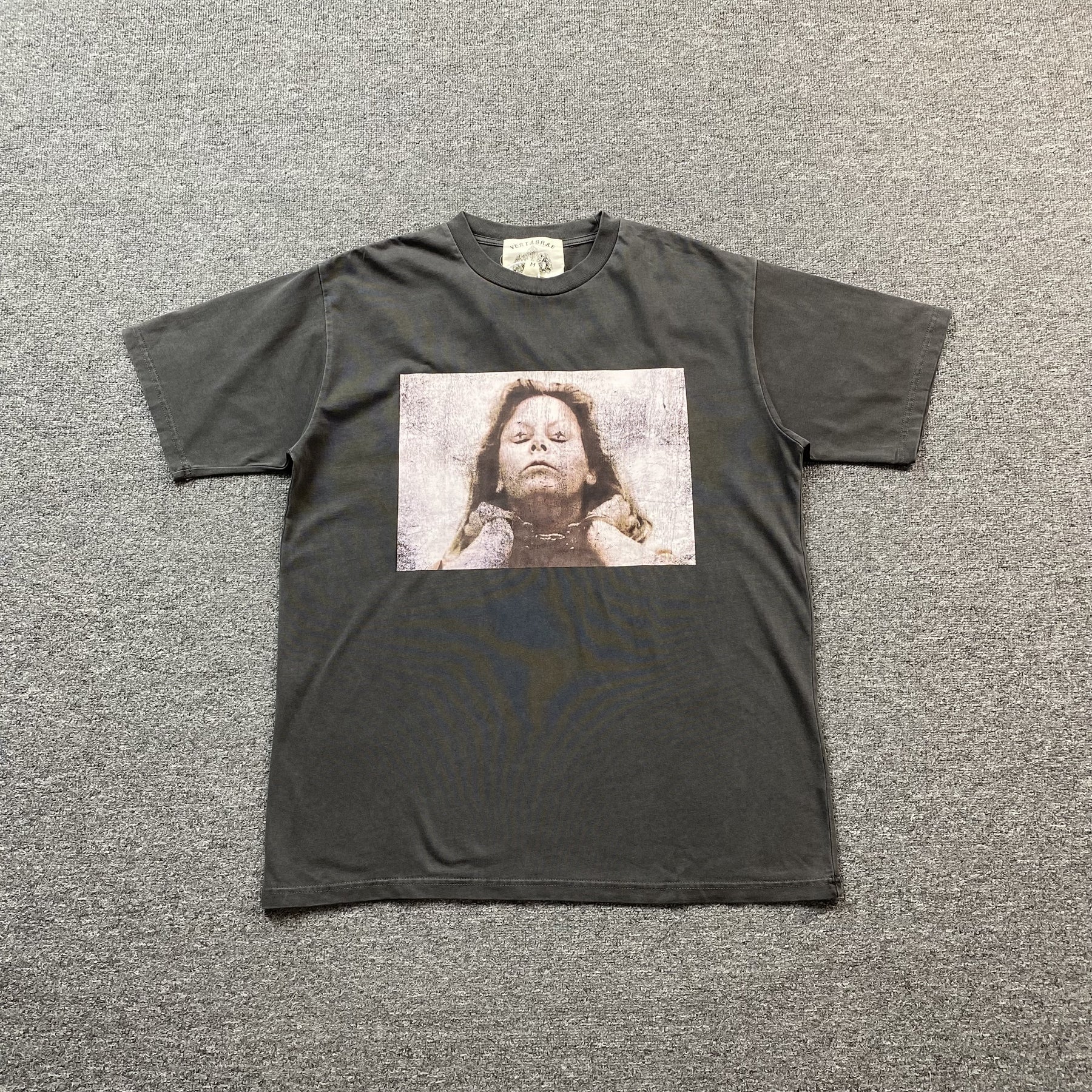 Camisa Vertabrae “Solitude”