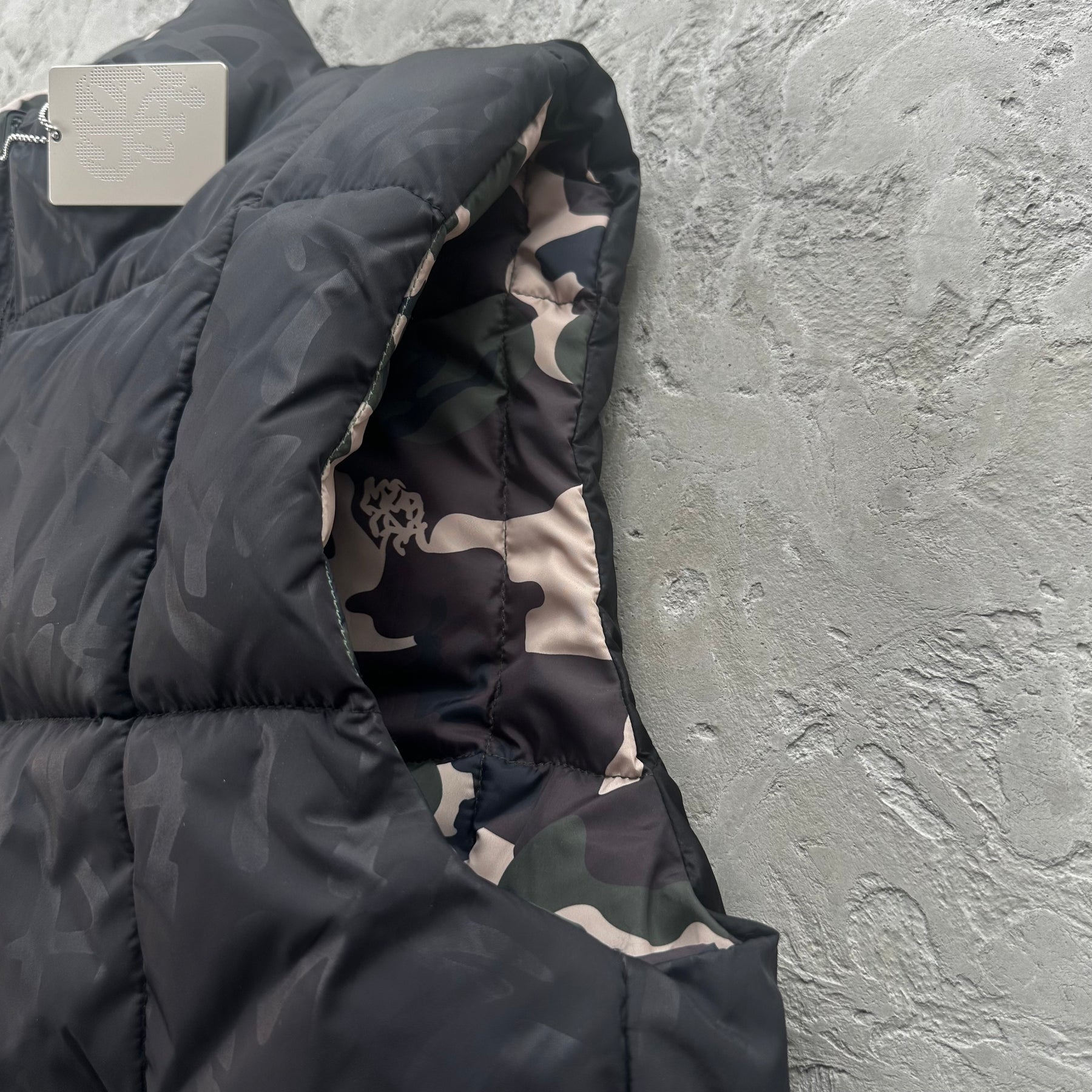 Colete Mertra “Reversible Puffer”