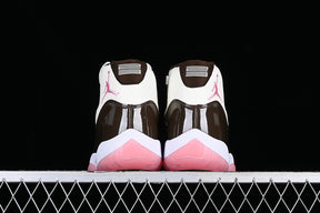 Air Jordan 11  “Neapolitan”