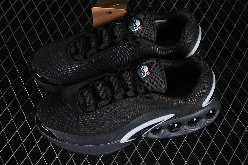 Air Max DN “Black Metallic Silver”