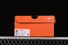 Air Zoom Vomero 18 “White Black”