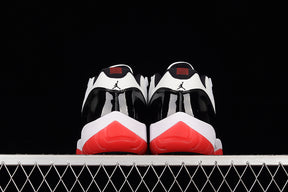 Air Jordan 11 Low ” Concord Bred ”