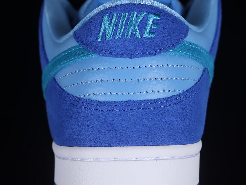 Dunk “Blue Raspberry”