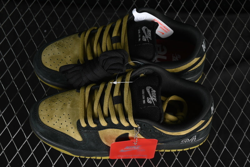 Dunk x Supreme “Camper Green”