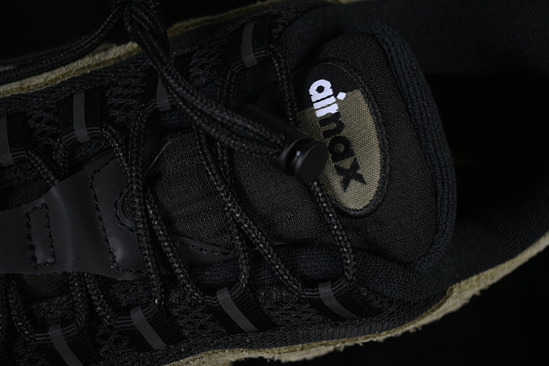 Air max 95 “Undefeated Geo”