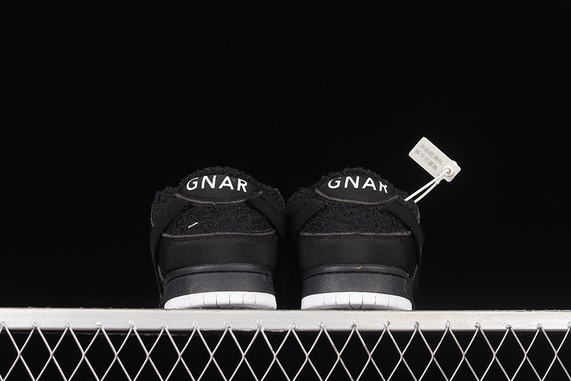 Dunk “Gnarhunters”