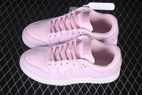 Dunk “Regal Pink”