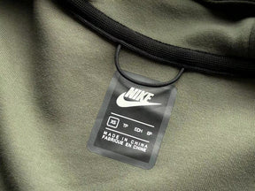 Nike Tech ( Verde militar )