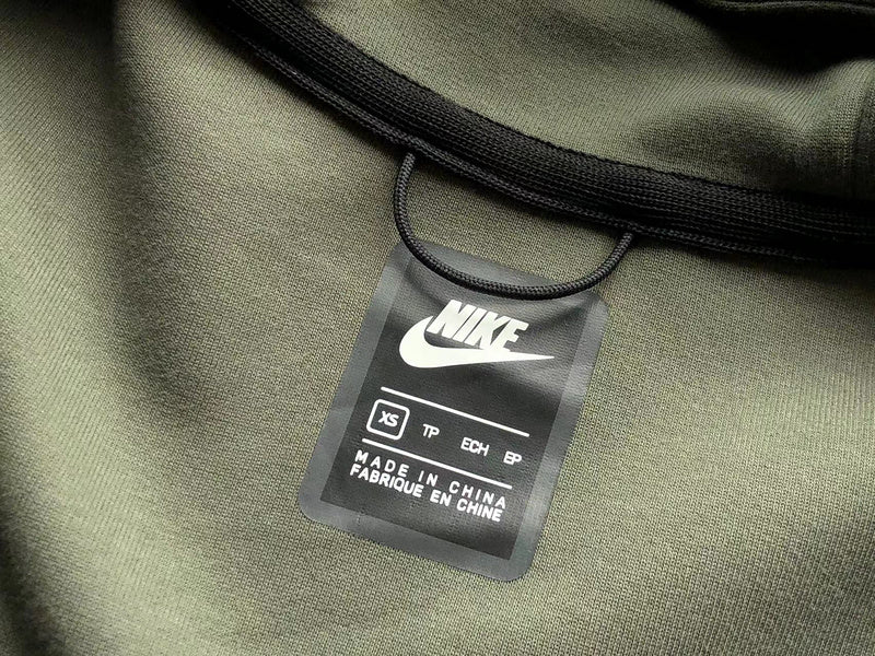 Nike Tech ( Verde militar )