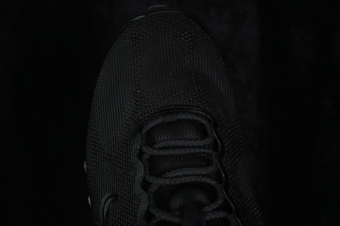 Air Liquid Max ”Triple Black”