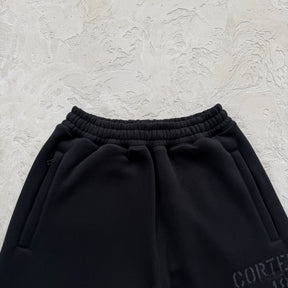 Conjunto Corteiz “HMP Stencil Crewneck” ( Preto )