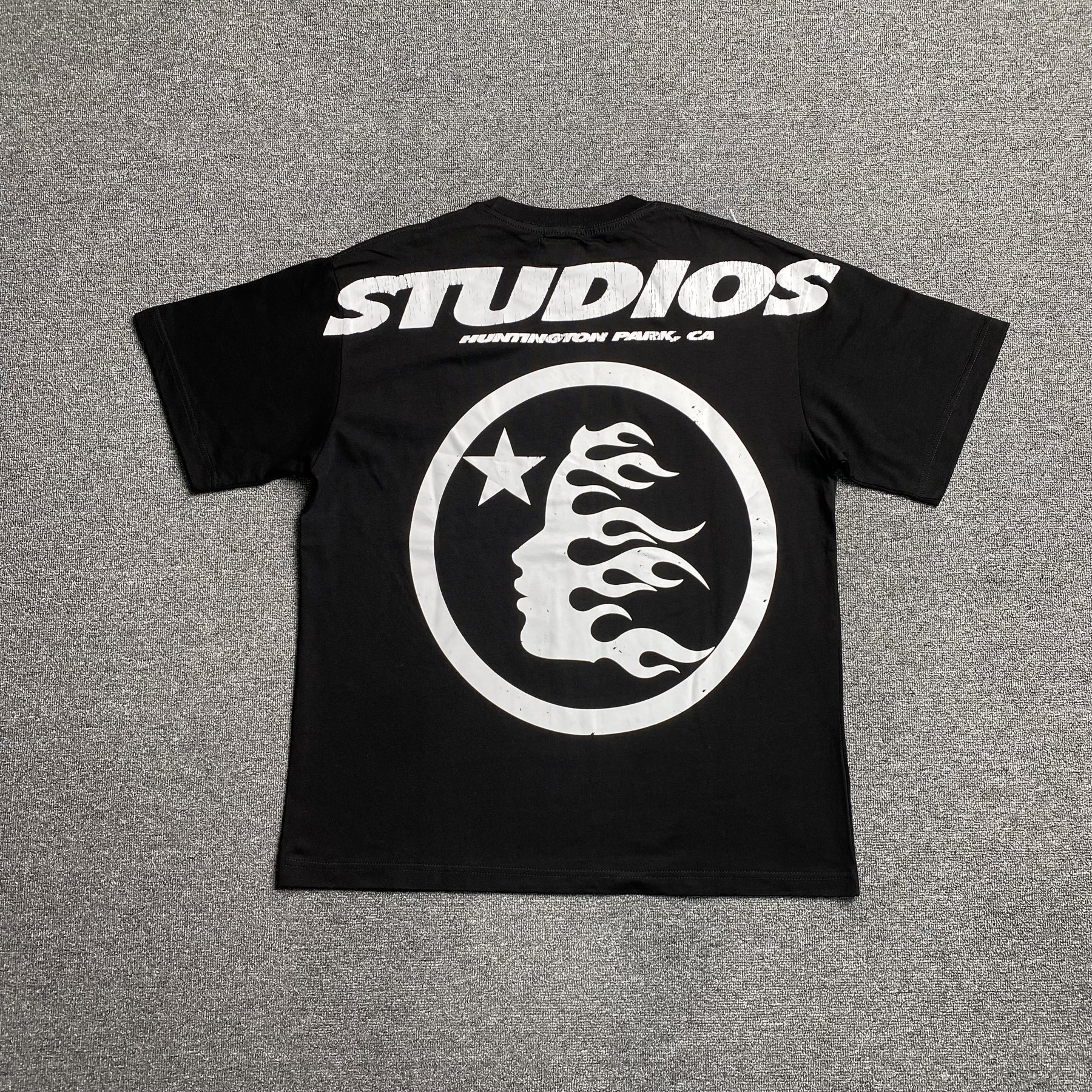Camisa Hellstar “Huntington Park” ( Preta e Amarela )
