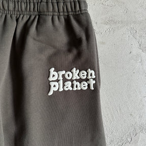 Calça Broken Planet “Basic Joggers”