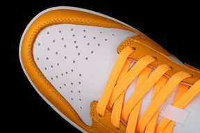 Dunk “Laser Orange”