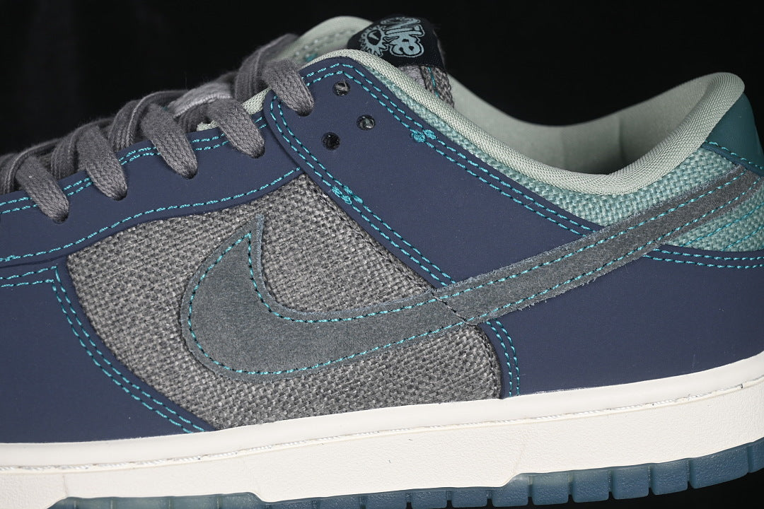 Dunk “Dark Obsidian”