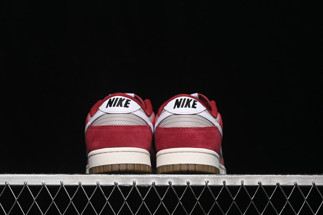 Dunk “College Grey”