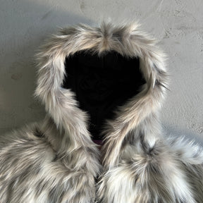 Casaco Corteiz “Faux Fur Hooded”