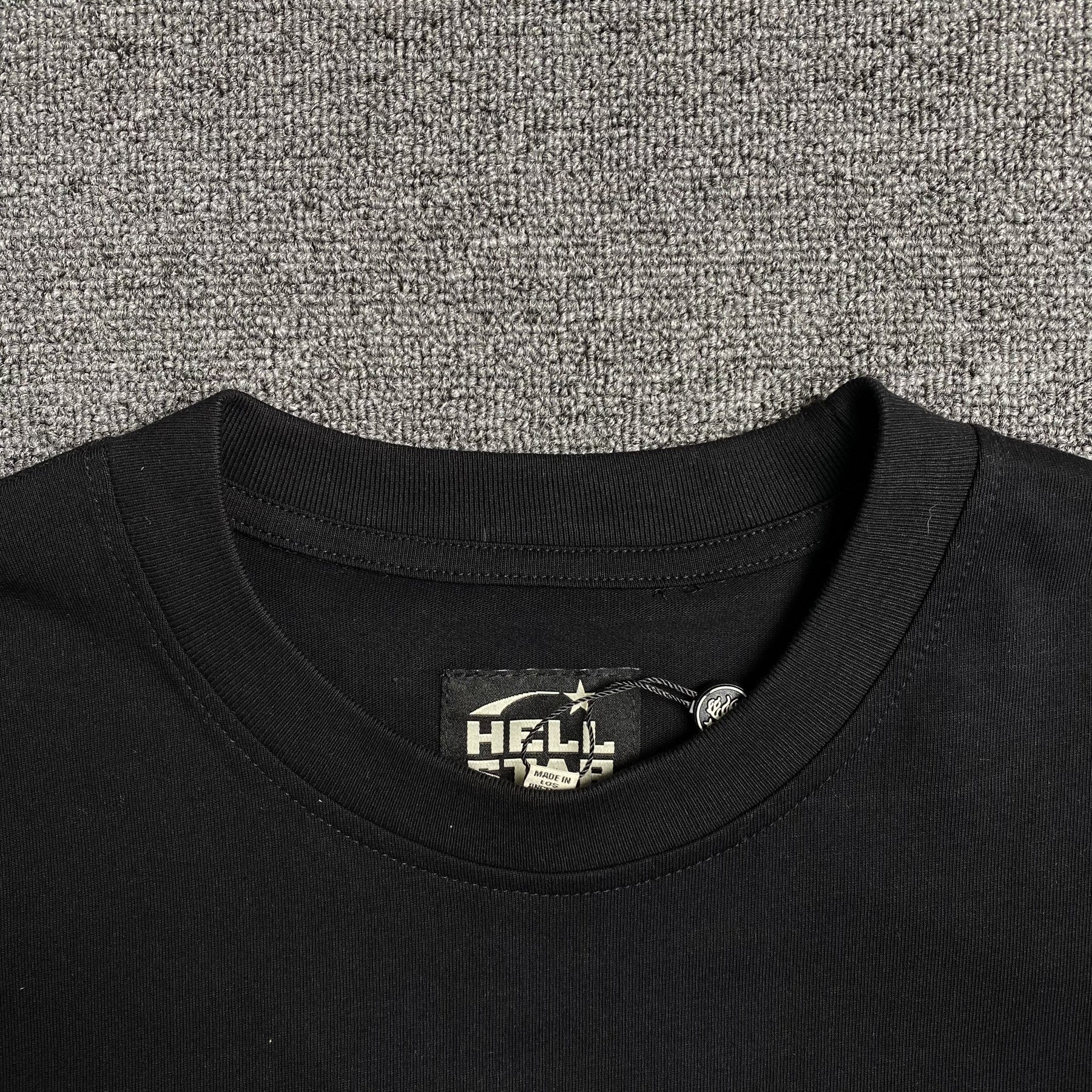 Camisa Hellstar “We all Need Money” ( Preta )
