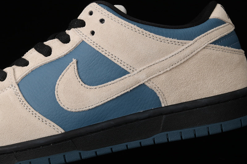 Dunk “Thunderstorm”