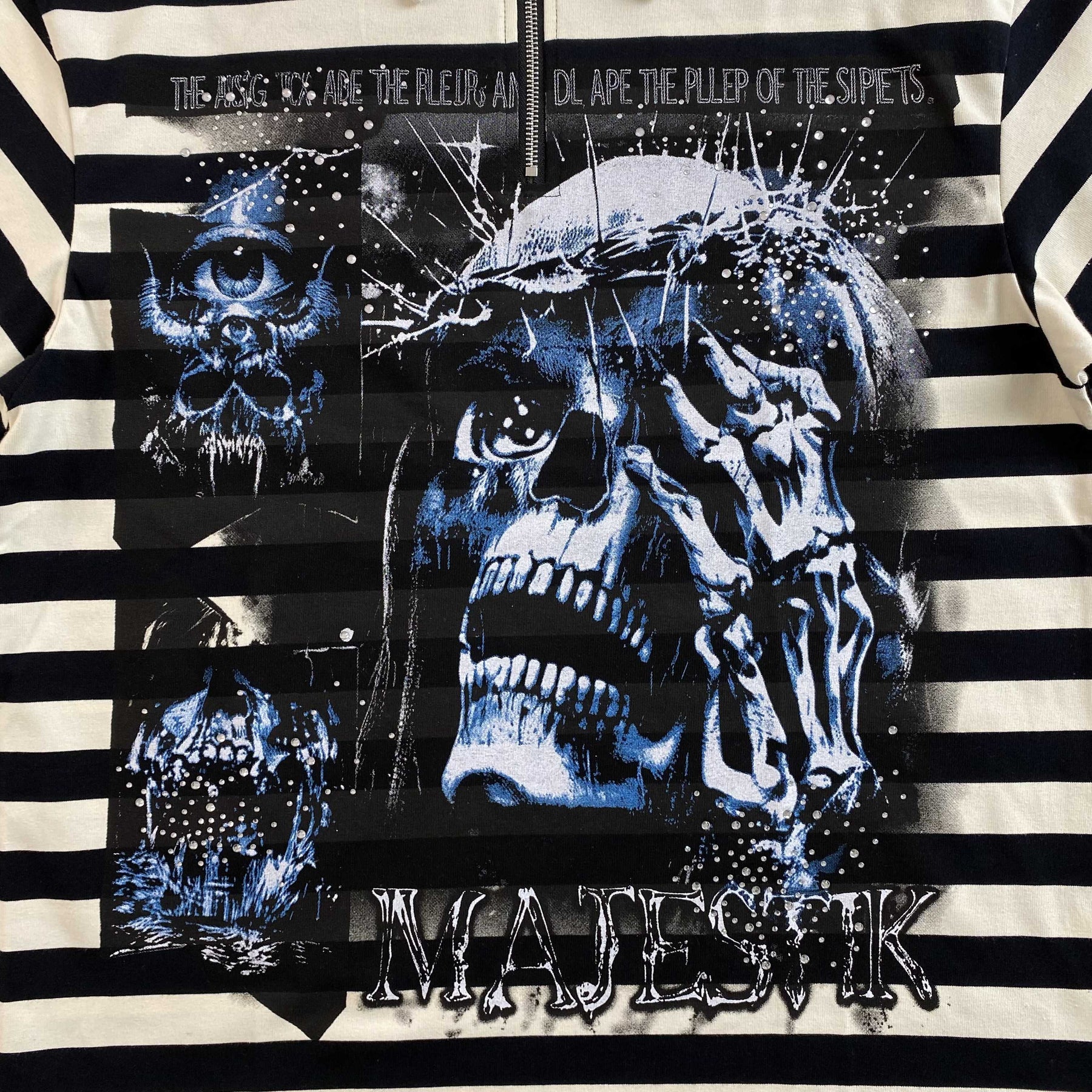 Camisa Majestik “Stripped Skull”