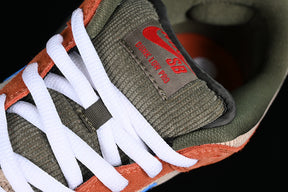 Dunk “Corduroy Dusty Peach”