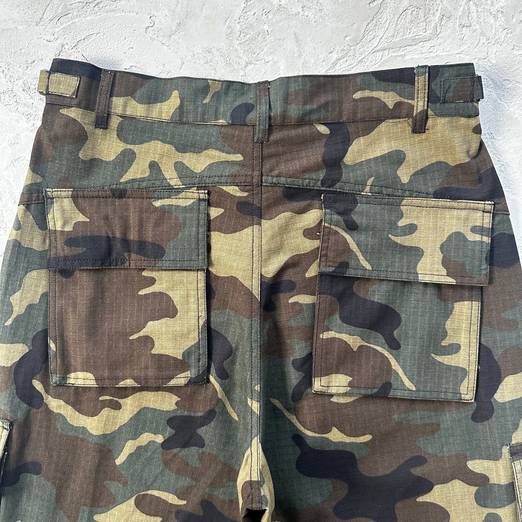 Calça Broken Planet “Camo Cargo Pants” ( Shorts e Calça )