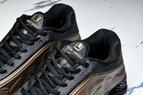 Nike Shox R4 “In Dark Brown”