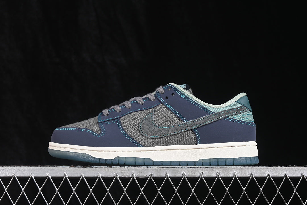 Dunk “Dark Obsidian”