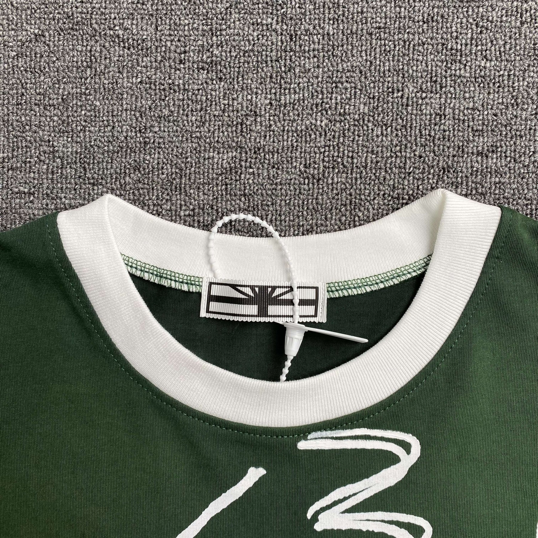 Camisa Vertabrae “Chosen” ( Verde )