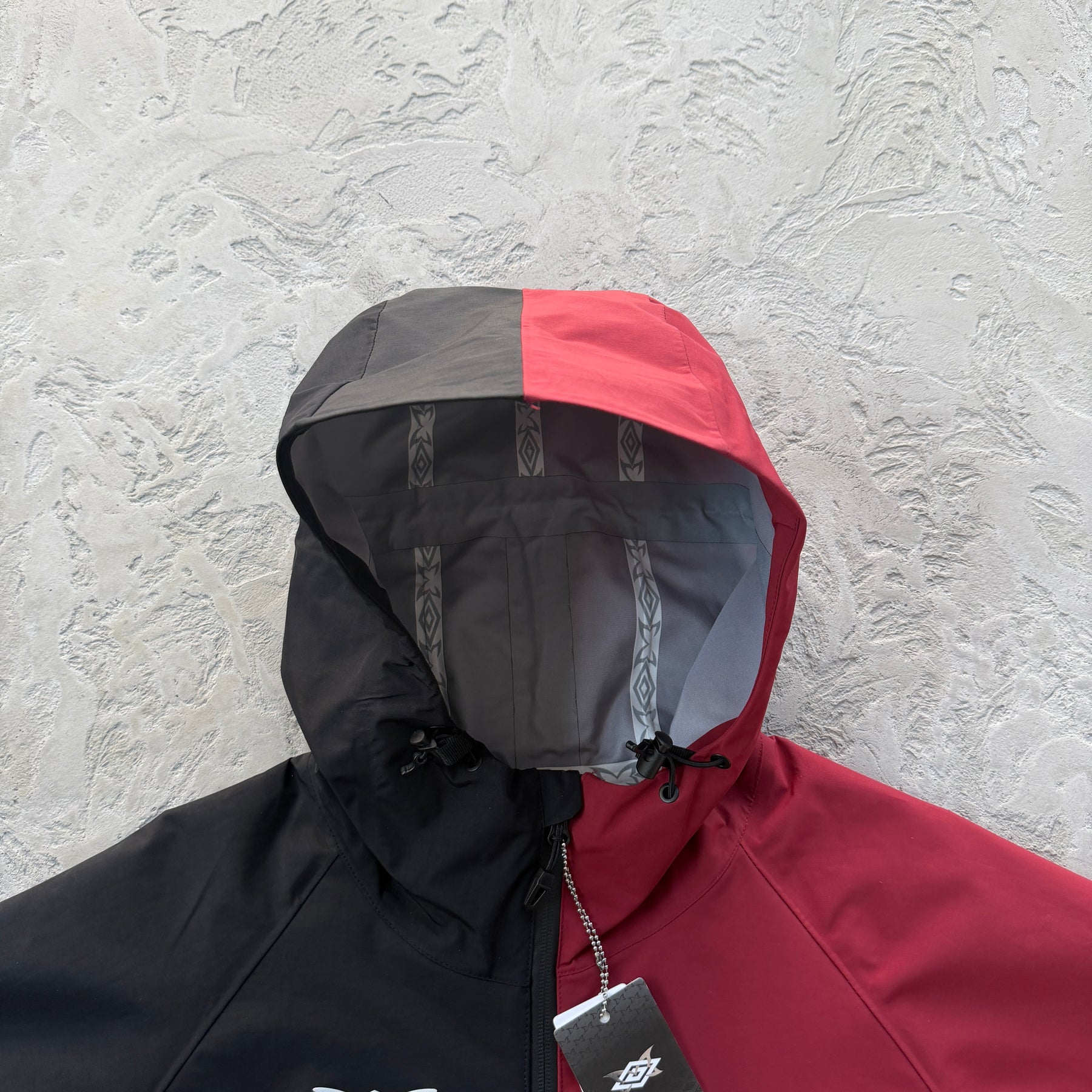 Corta Vento Mertra “Water Reactive ” ( Pova D'água ) ( Vermelho e Preto )
